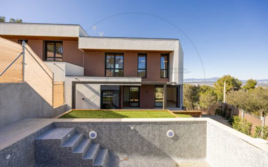 Unique development of Eco-efficient homes in Collserola.