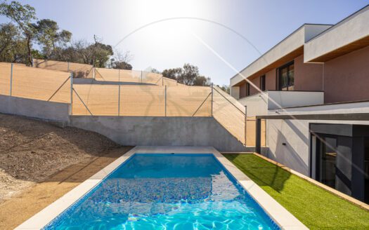 Unique development of Eco-efficient homes in Collserola.