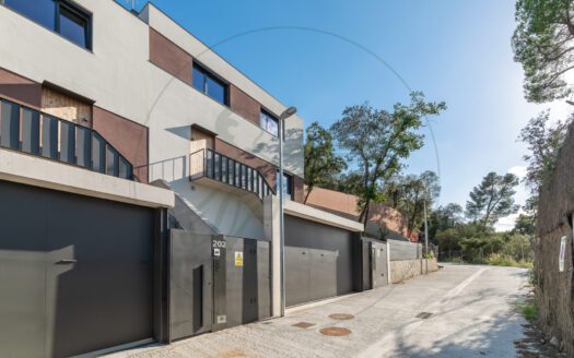 Unique development of Eco-efficient homes in Collserola.