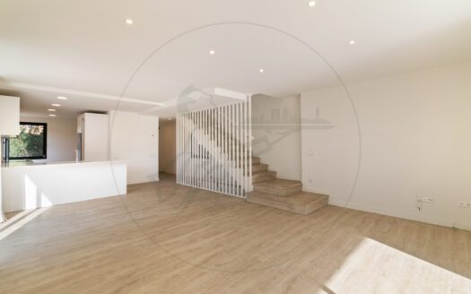 Magnífica vivienda unifamiliar seminueva