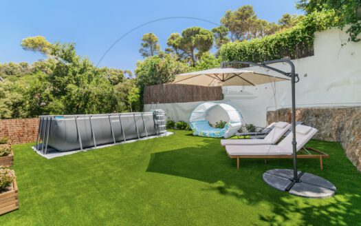 Casa unifamiliar recién reformada en La Floresta.