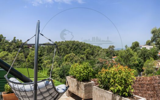 Casa unifamiliar recién reformada en La Floresta.