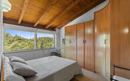 Casa unifamiliar recién reformada en La Floresta.