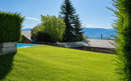 Casa de estilo Cerdanya en el vecindario de Cortàs