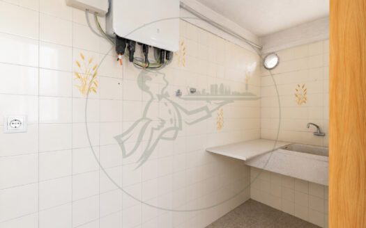 Presentamos en exclusiva esta vivienda unifamiliar en La Floresta, a solo 750 metros de la estación de tren de Valldoreix.