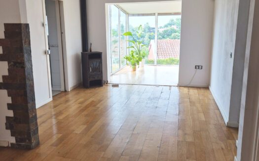 Casita en alquiler cerca de la estación de La Floresta