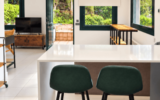 Loft amueblado con jardín privado y piscina en Valldoreix
